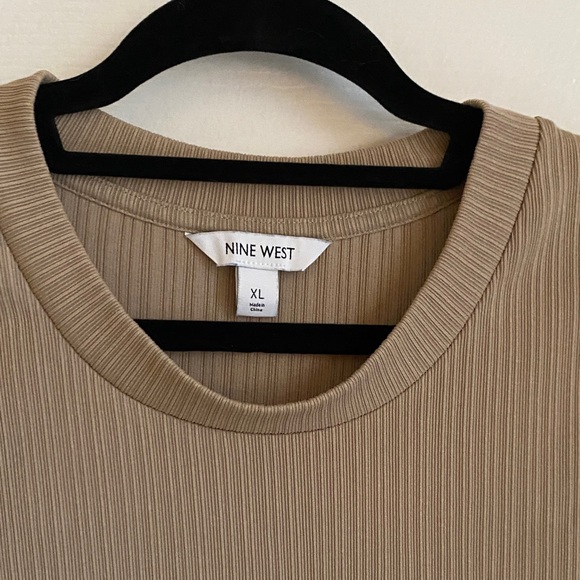 Nine West Tan Ribbed Sleeveless Tank XL - Picture 2 of 6